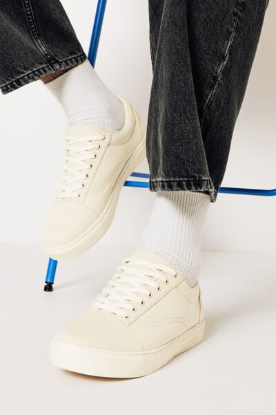 Baskets basses en toile