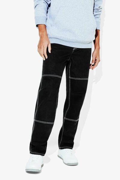 Jean loose &agrave; d&eacute;coupes